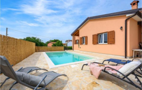Awesome home in Buje with Outdoor swimming pool, WiFi and 2 Bedrooms